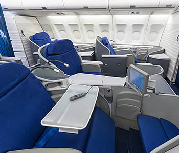 Airbus-A340-300-cabin-first-class